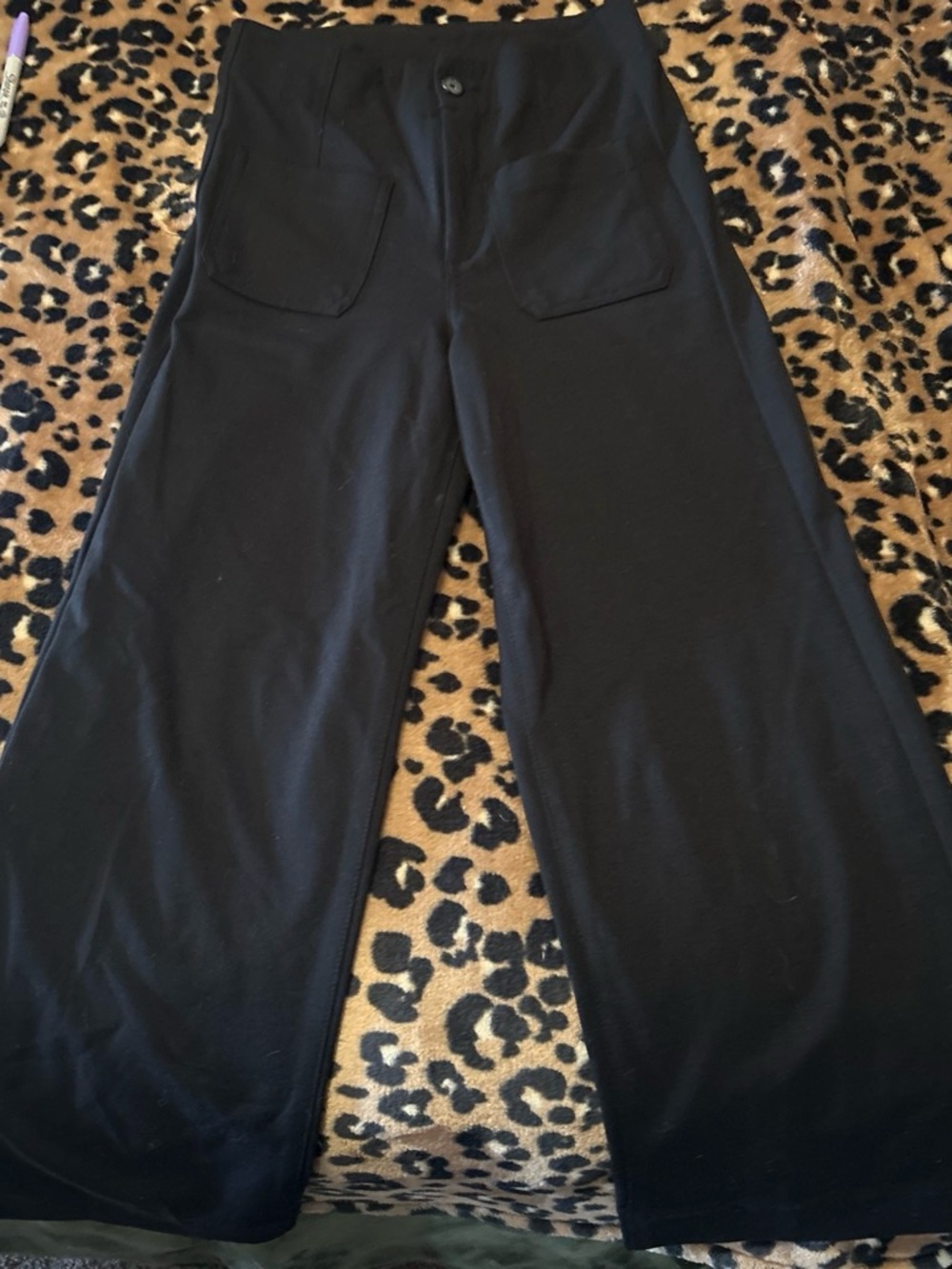 Time and Tru Black Wide-Leg Jeans with Front Patch Pockets